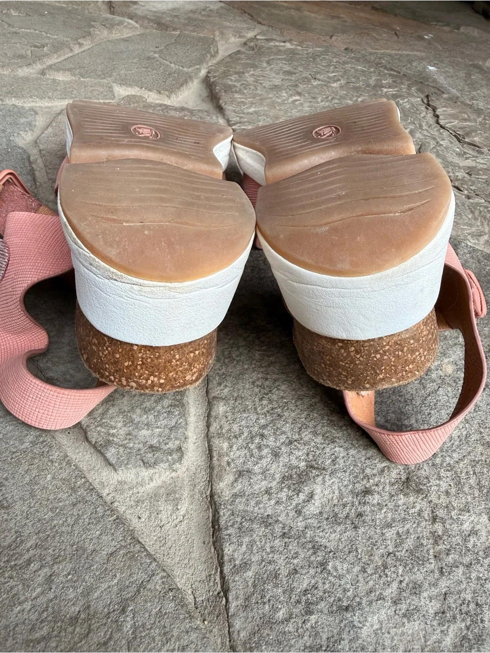 Sofft Castello Leather Platform Sandals Pink Textured Buckle‎ Comfort Wedge 9